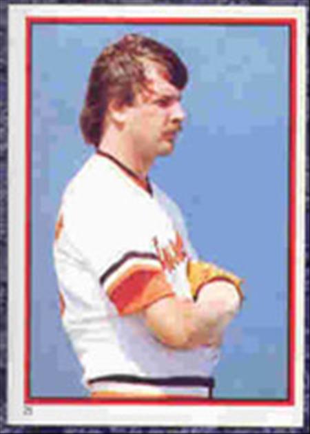 1983 Topps Baseball Stickers     025      Mike Flanagan